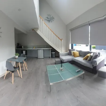 Apartment Modern County Studio